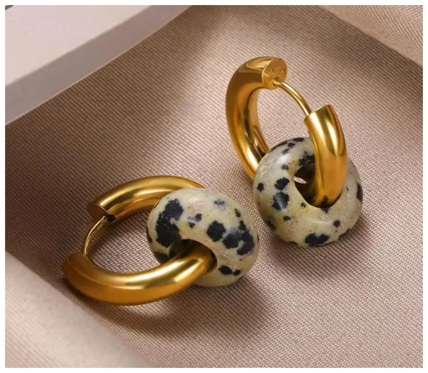 Natural black white dalmatian jasper - Earrings - Gold - 26mm