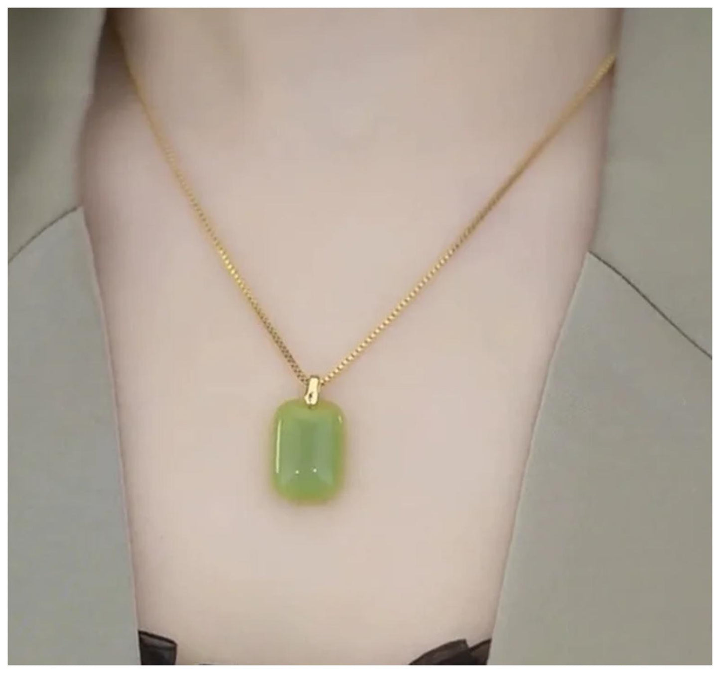 Rectangle jade color - Necklace - Gold - 18"
