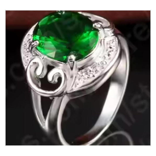 Green oval ring - silver - CZs - size 8.