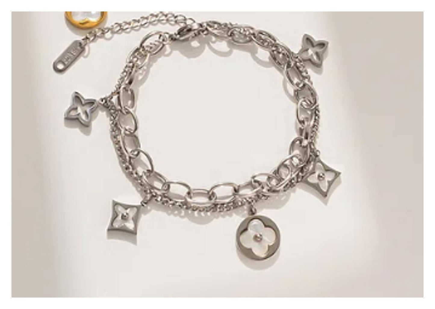 White flower charm - Bracelet - Titanium steel - 6.5-8"