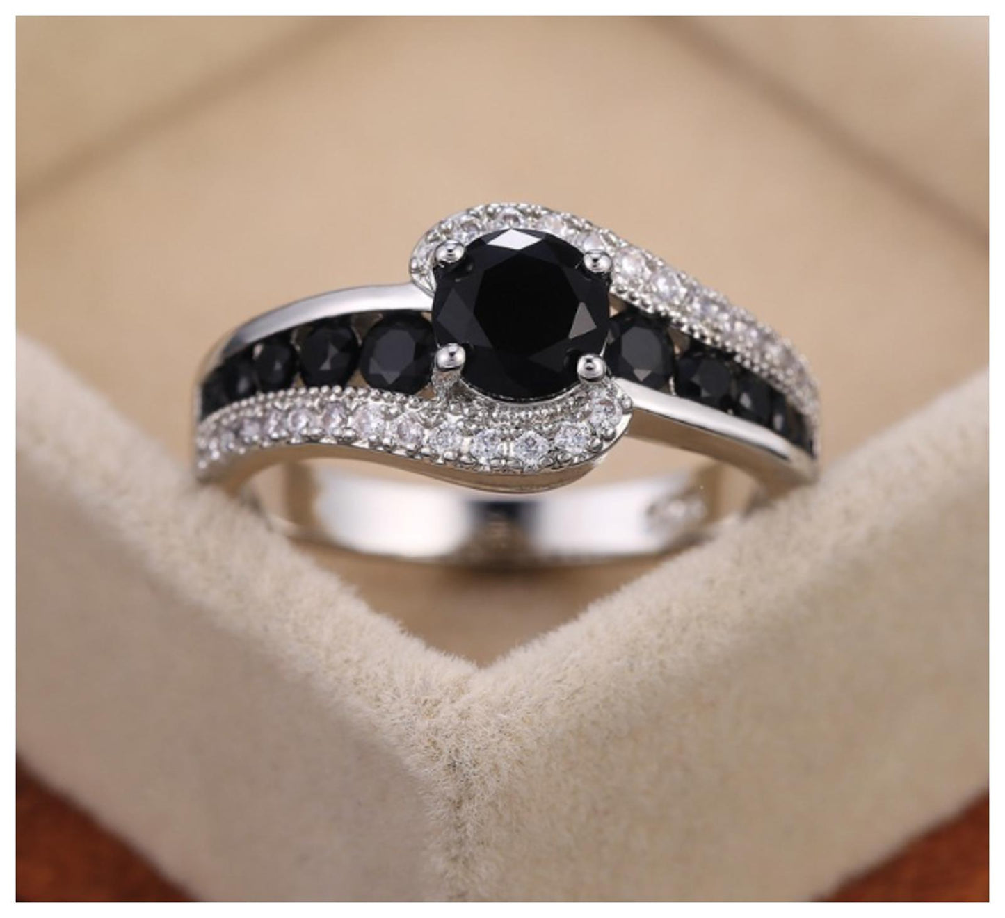 Black swirl Ring - Silver - CZs - Size 8