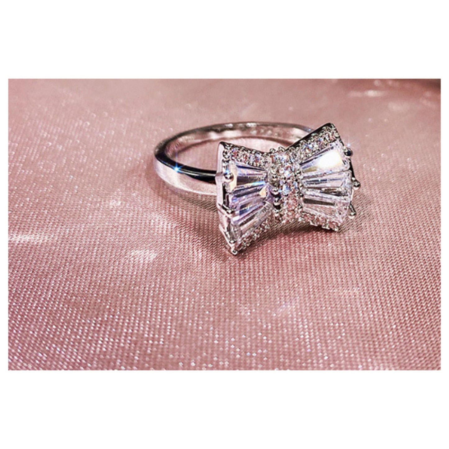 Baguette bow ring - Silver - CZs - Size 7.