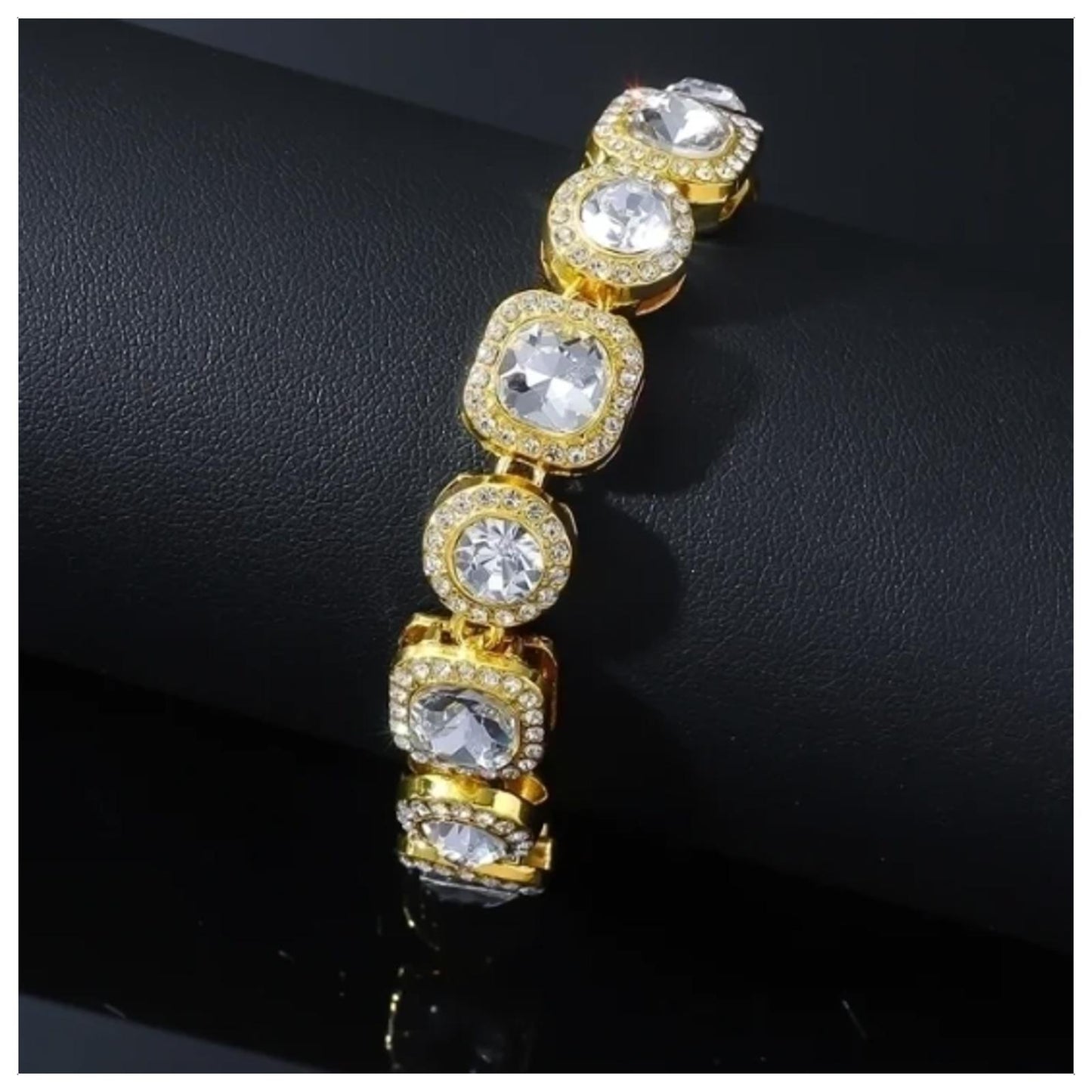 Round and square bling - Bracelet - Gold - CZs - 8"