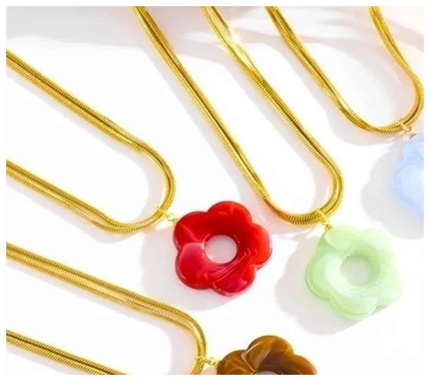 Red flower pendant - Necklace - Gold - 18"