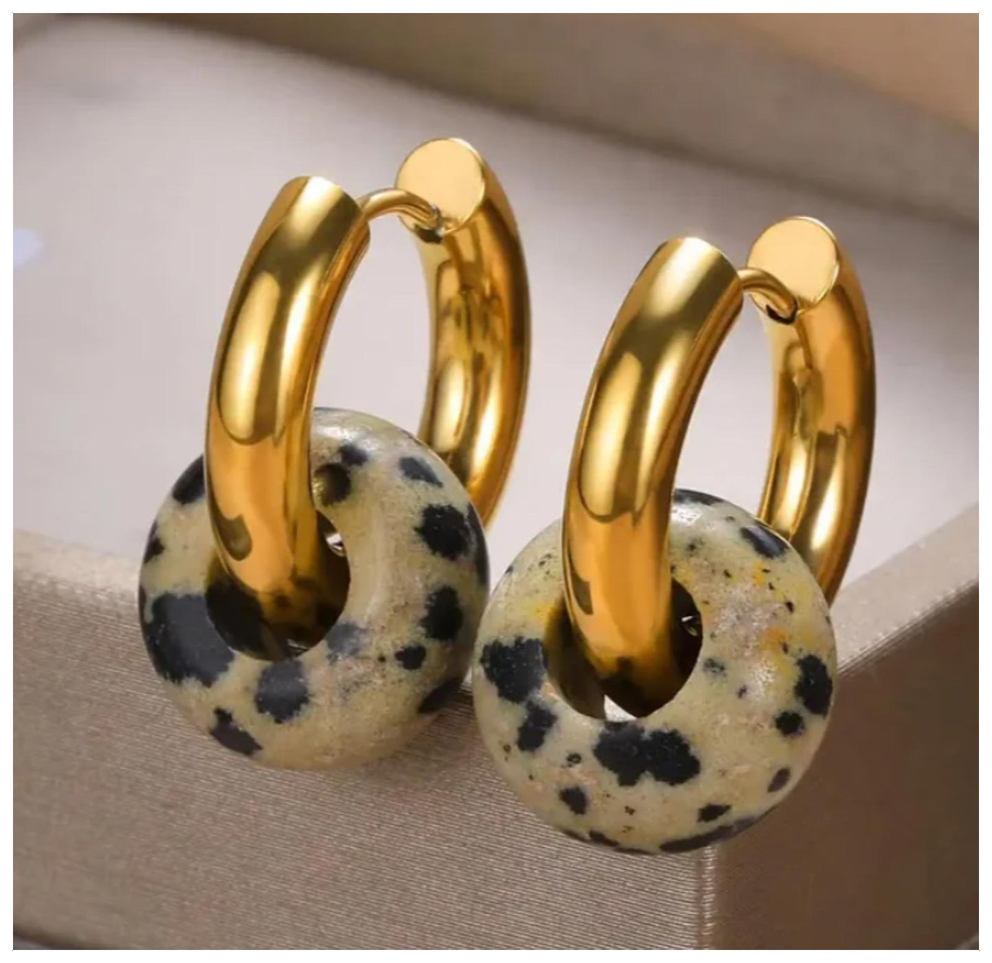 Natural black white dalmatian jasper - Earrings - Gold - 26mm