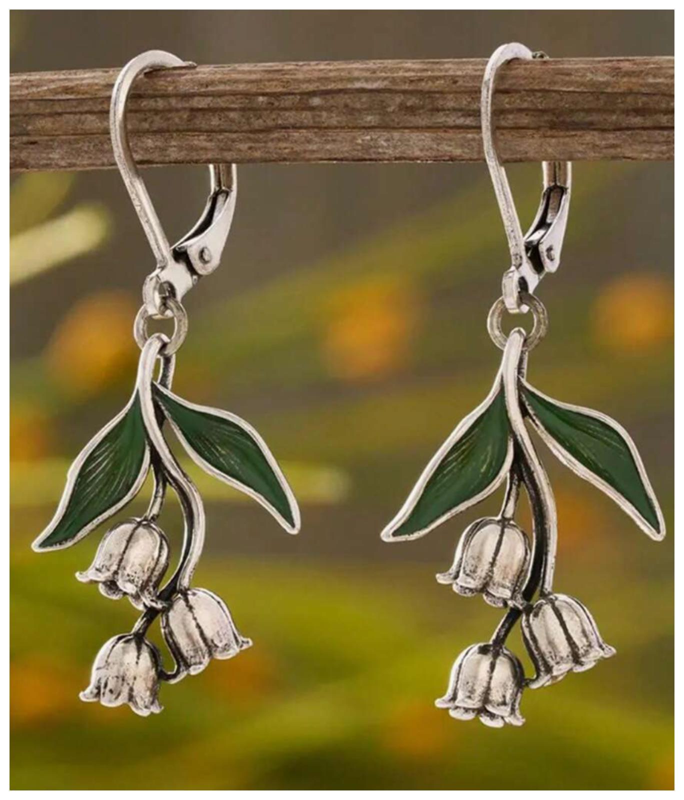 Lily of the Valley - Necklace/Earring set - Silver - 18"