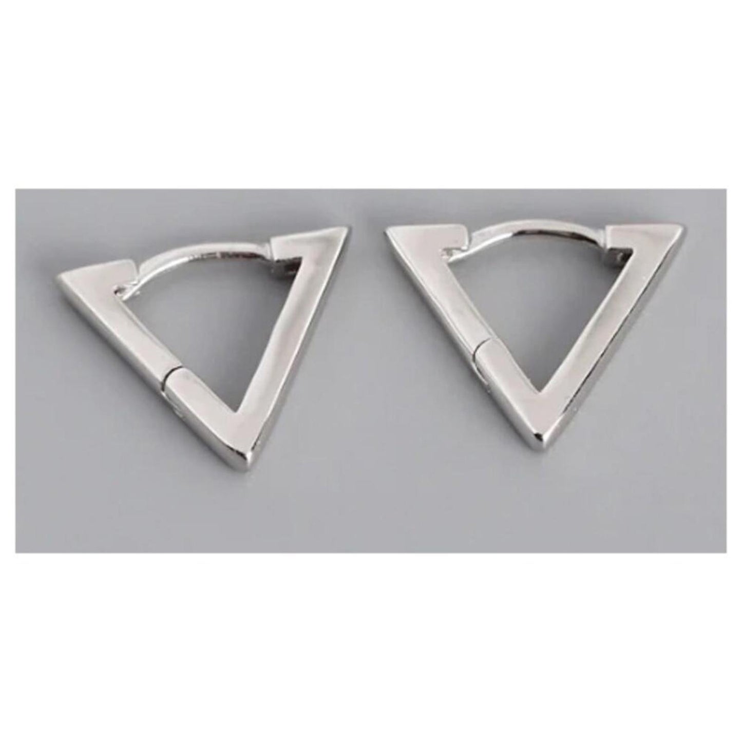 V-shaped Huggies - silver - 1/2 inch
