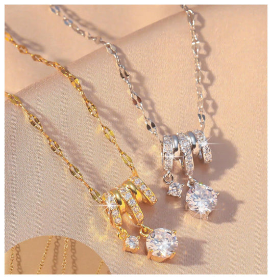 Round dangle - Necklace - Silver - CZs - 18"