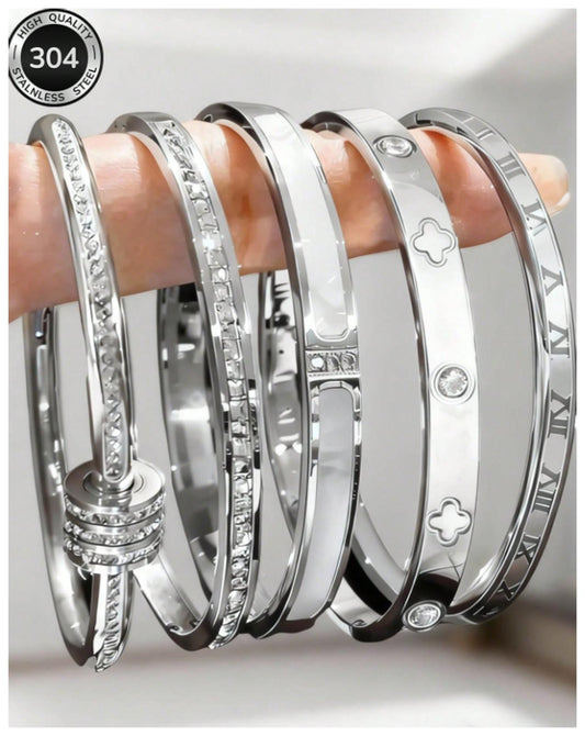 Clover design hinged bangle - Bracelet - Silver - CZs - 7"