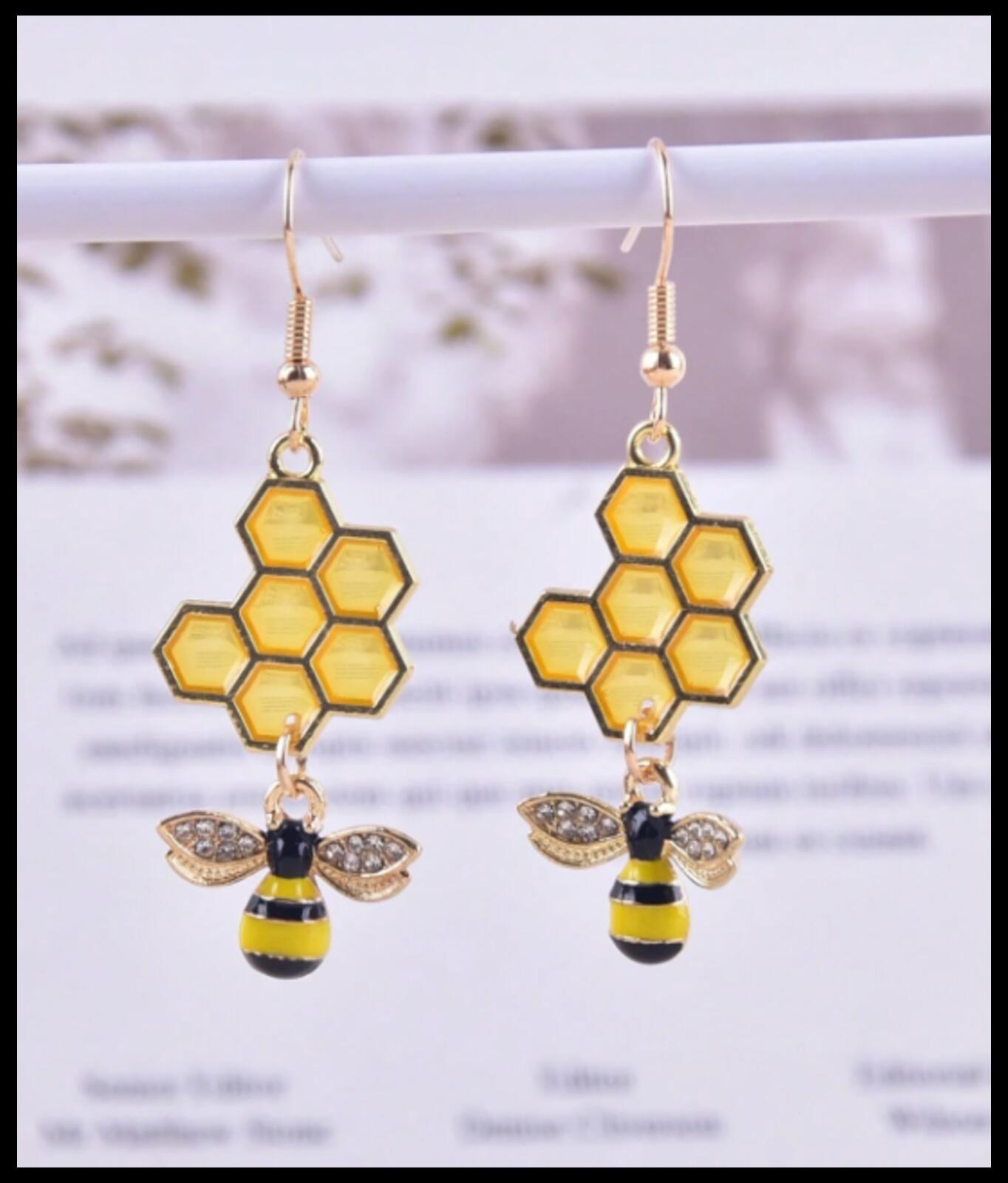 Yellow honeycomb and bee - Earrings - Gold - CZs - 1.5"
