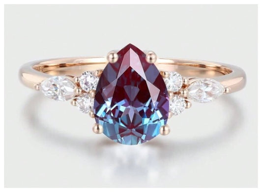 Rainbow pear shaped - Ring - Gold - CZs - Size 7