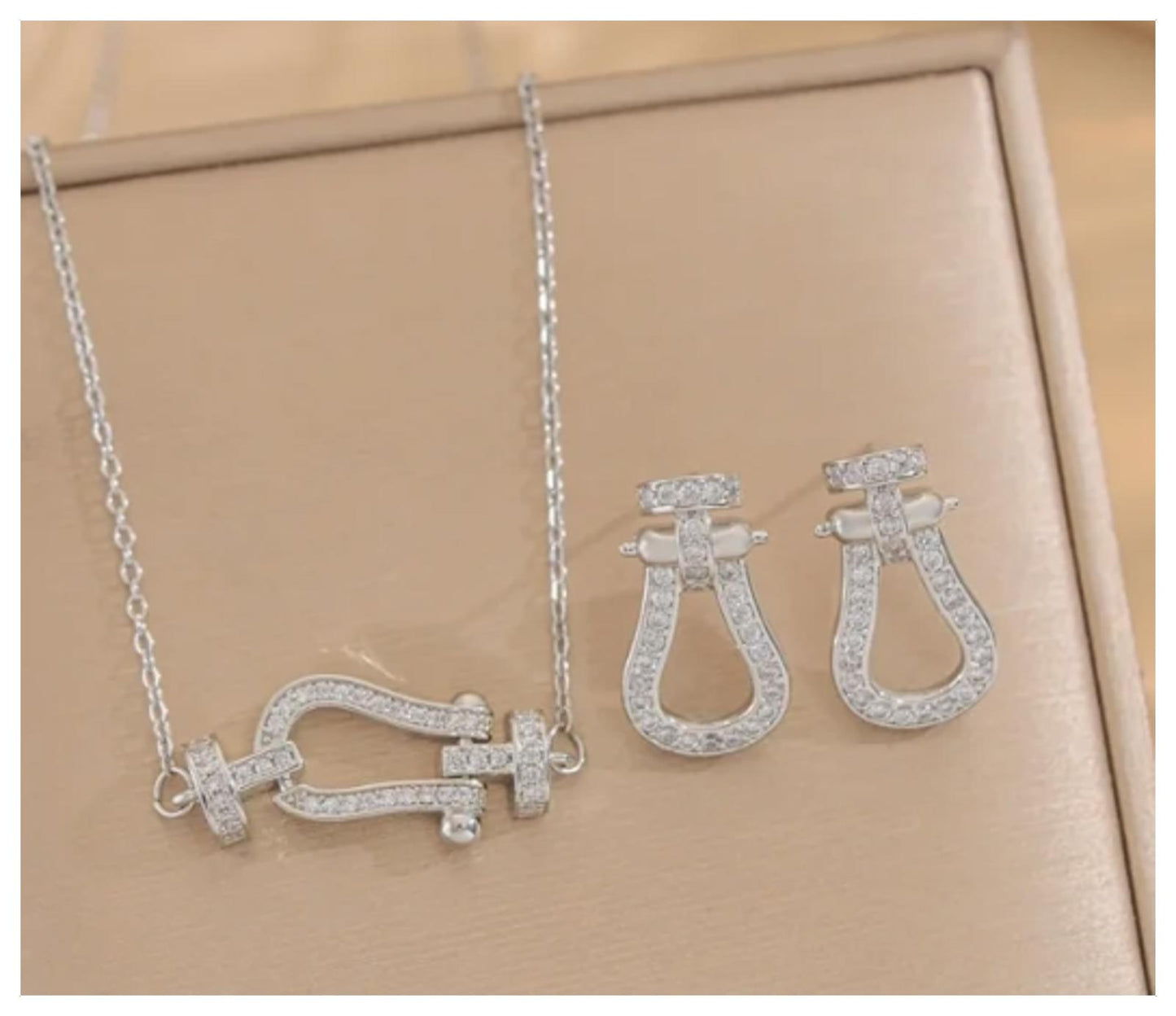 Horseshoe buckle - Necklace/Earring set - Silver - CZs - 18"