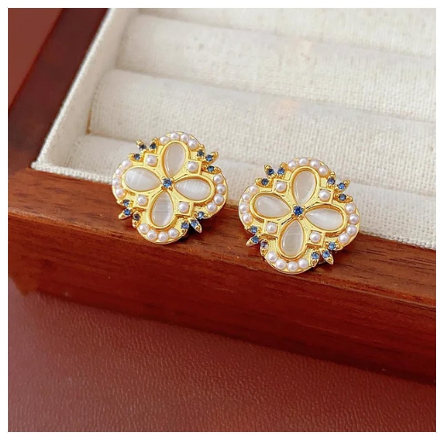 White Vintage cat's eye and pearl - Necklace/Earring set - Gold - CZs - 18"