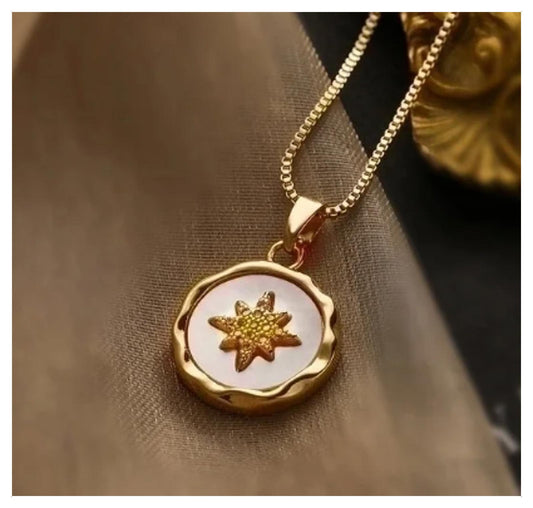 White mother of pearl star - Necklace - Gold - CZs - 18"