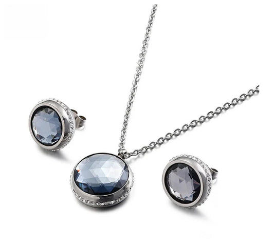 Gray round - Necklace/Earring set - Silver - CZs - 18"