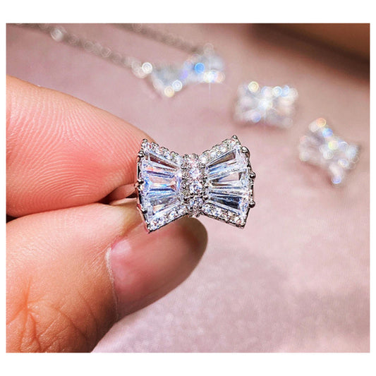 Baguette bow ring - Silver - CZs - Size  7.