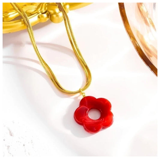 Red flower pendant - Necklace - Gold - 18"