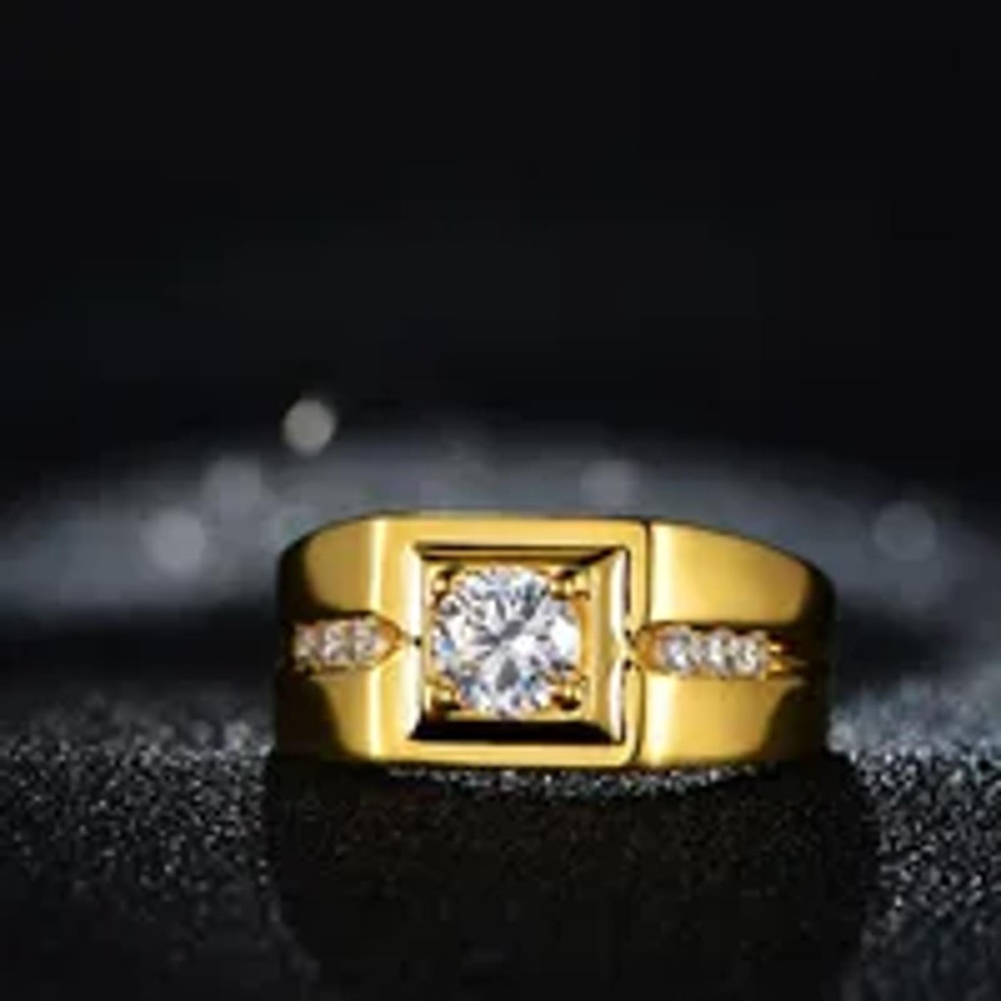 Round accent mens Ring - Gold - CZs - Size 11
