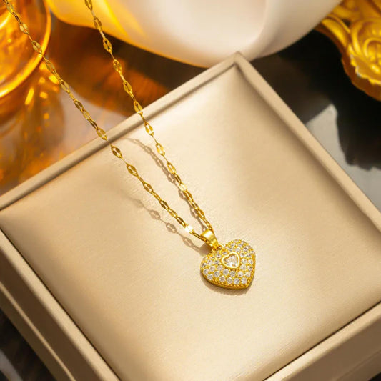 Sparkly heart - Necklace - Gold - CZs - 18"