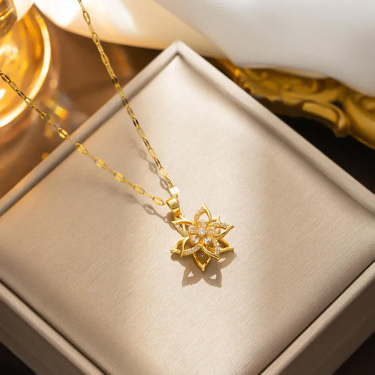 Spinning flower - Necklace - Gold - CZs - 18"