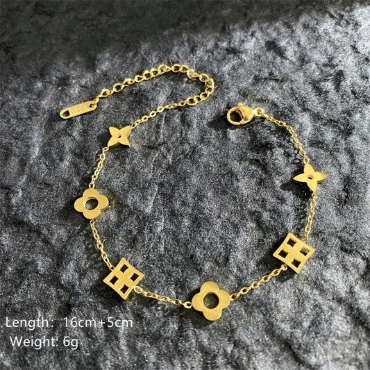 Geometric flower and square - Bracelet - Gold - 6.5 - 8"