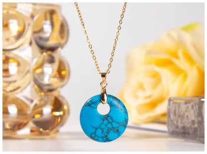 Natural blue howlite round pendant - Necklace - Gold - 18"