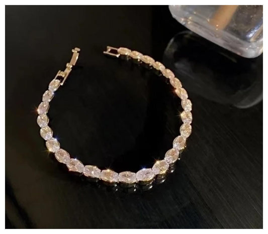Oval tennis - Bracelet - Gold - CZs - 4mm / 7"