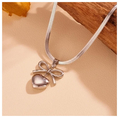 Minimalist bow/heart - Necklace/Earring set - Silver - 18"