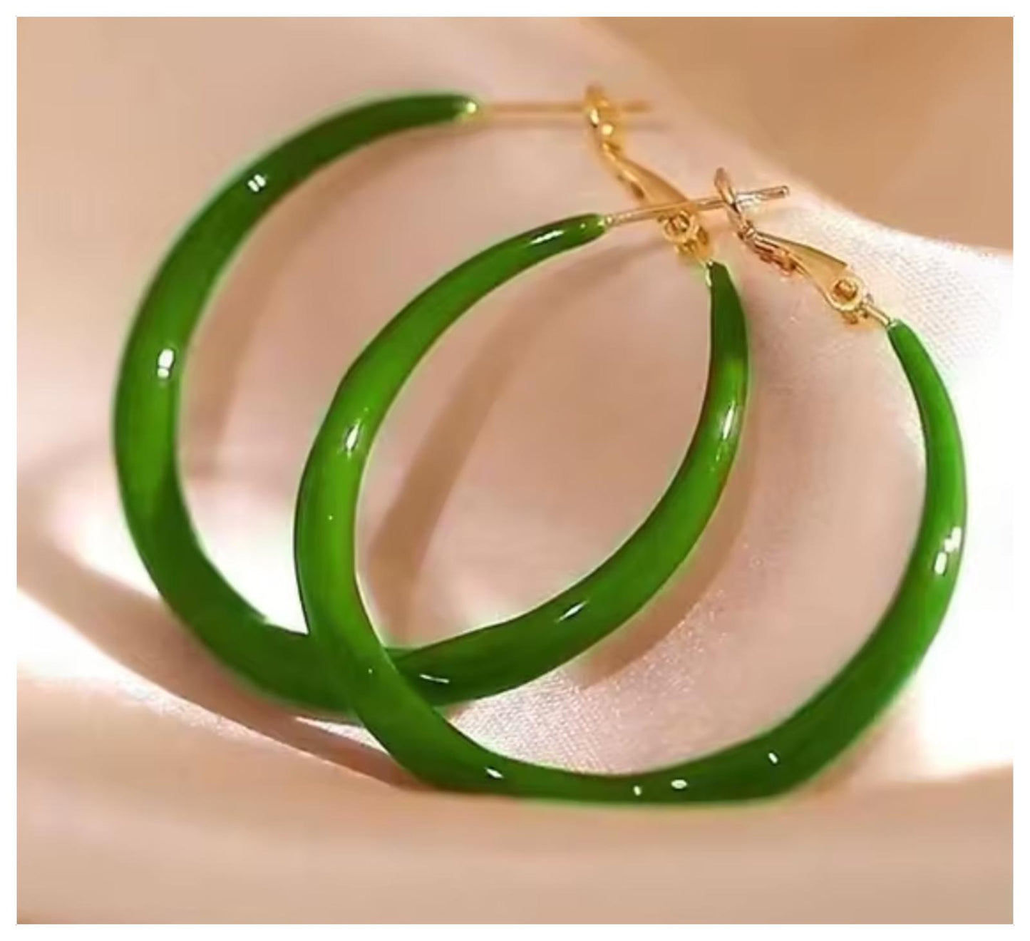 Large green hoop - Earrings - Gold - 2"
