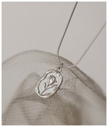 Vintage design rose - Necklace - Silver - 18"