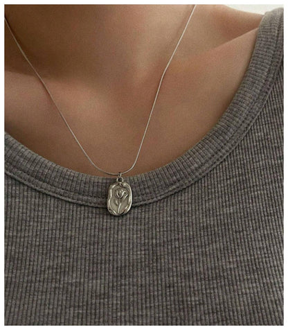 Vintage design rose - Necklace - Silver - 18"