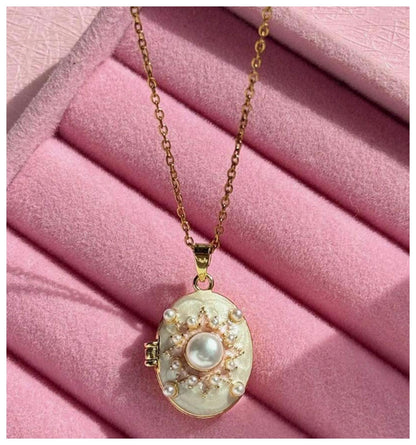 Pearl and pink - Necklace - Gold - 18"