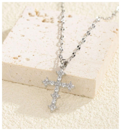 Pointed cross - Necklace - Silver - CZs - 18"