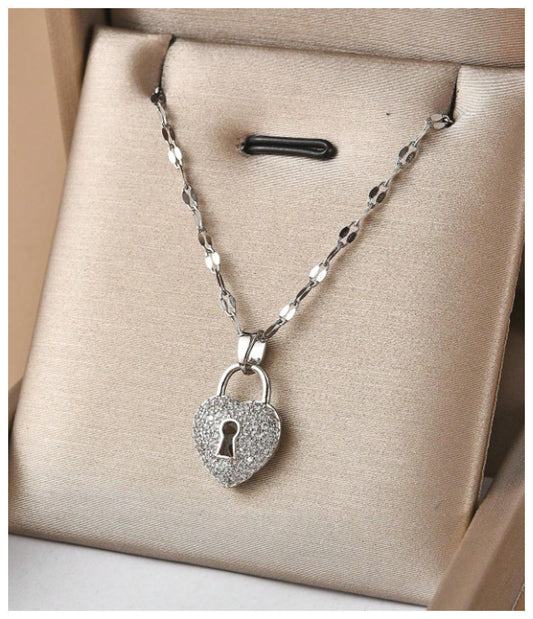 Bling heart padlock - Necklace - Silver - CZs - 18"