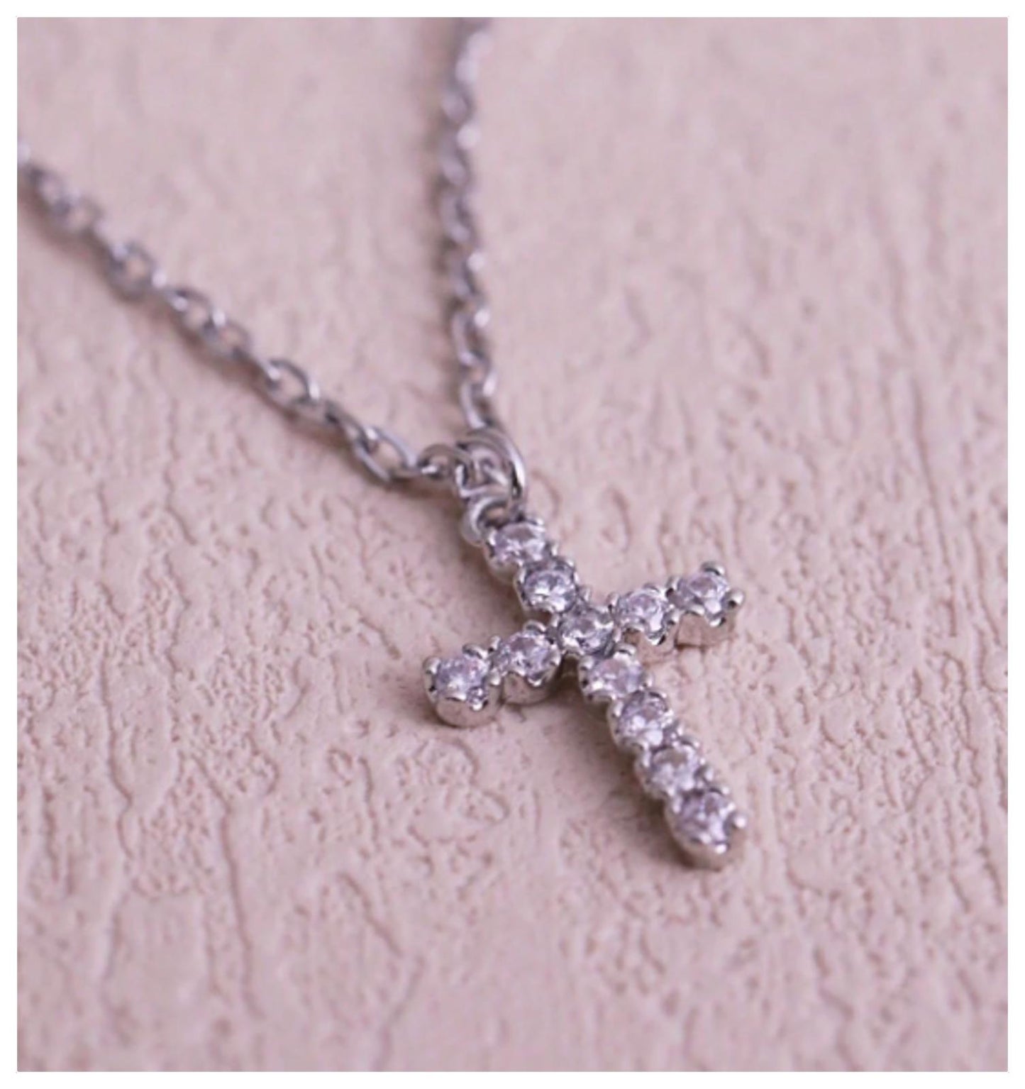 Petite cross - Necklace - Silver - CZs - 18"