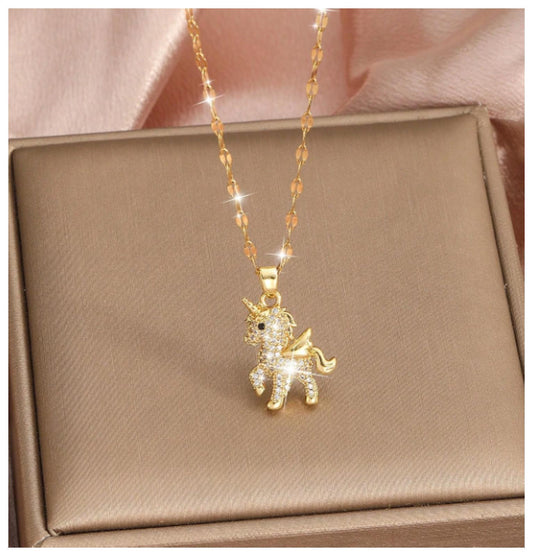 Unicorn necklace - Necklace - Gold - CZs - 18"