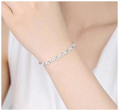 Xs and Os - Bracelet - Silver - 6.5 - 8"