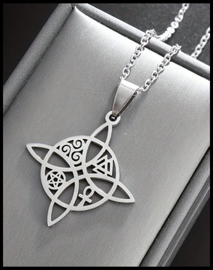 Celtic quaternary knot - Necklace - Stainless Steel - 18"