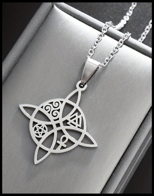 Celtic quaternary knot - Necklace - Stainless Steel - 18"
