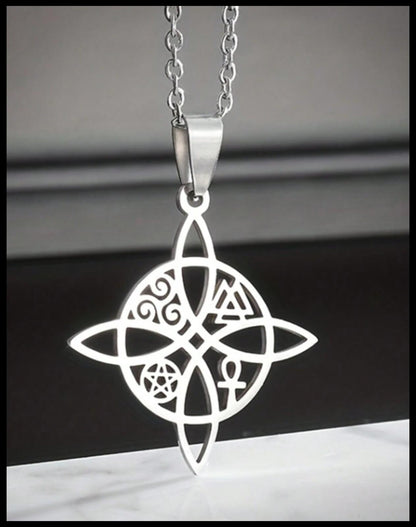 Celtic quaternary knot - Necklace - Stainless Steel - 18"