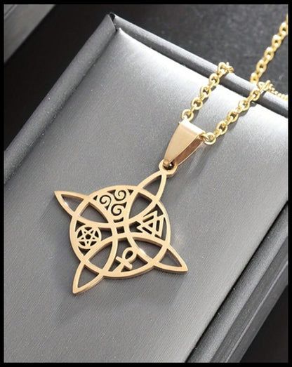 Celtic quaternary knot - Necklace - Gold - 18"