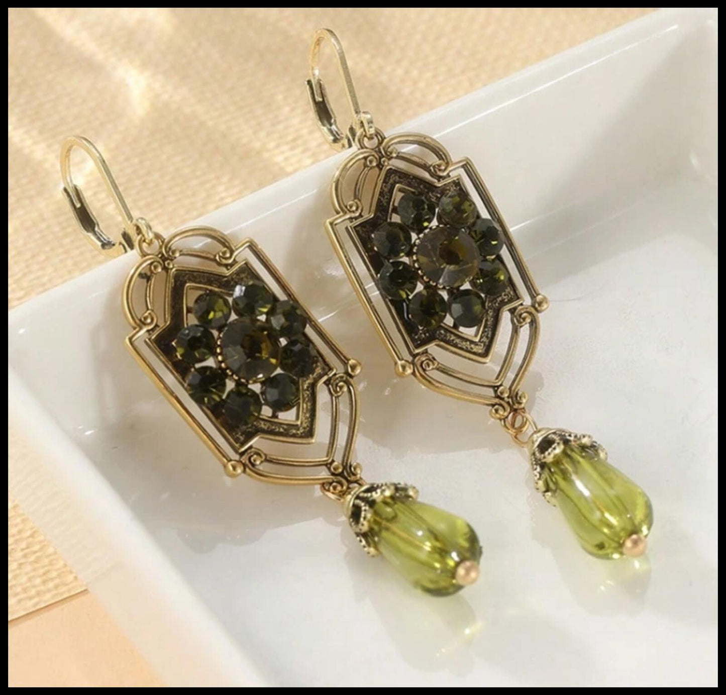 Green vintage style drop - Earrings - Gold - 2"