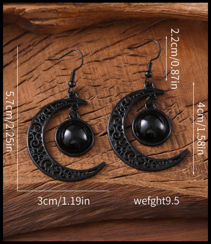 Black gothic crescent moon - Earrings - Gold - 1.5"