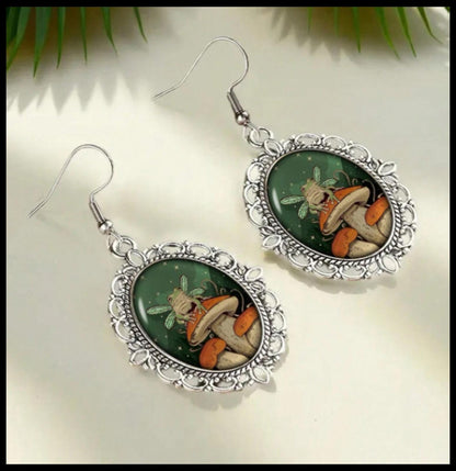 Green vintage style frog mushroom - Earrings - Silver - 1.3"