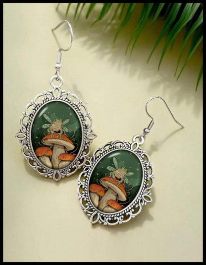 Green vintage style frog mushroom - Earrings - Silver - 1.3"