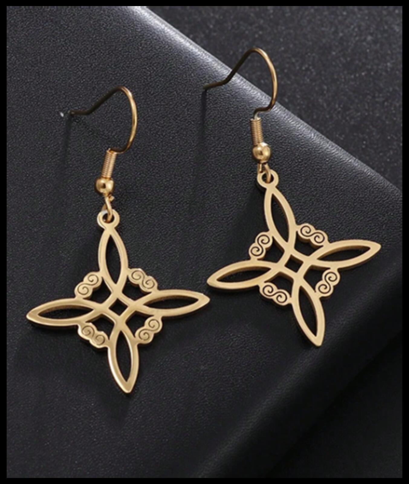 Celtic 4 point knot - Earrings - Gold - 1.25"