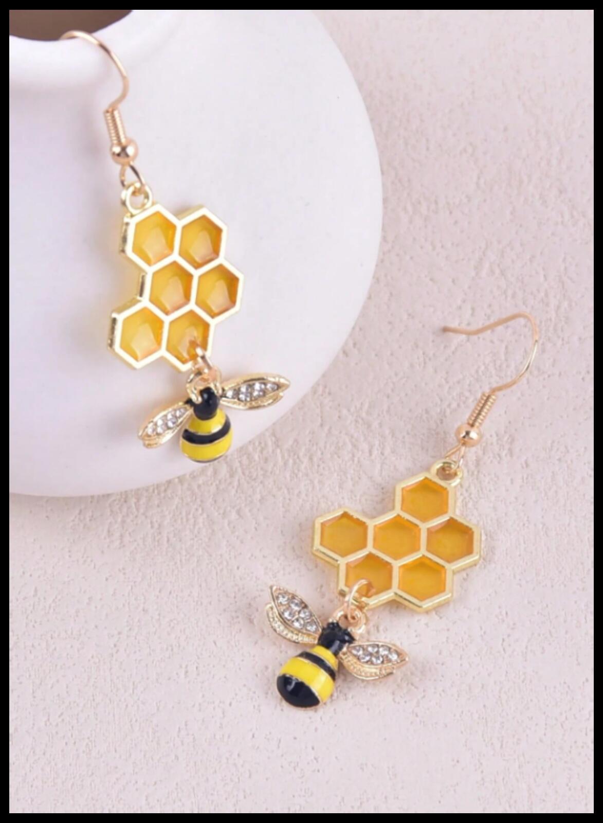 Yellow honeycomb and bee - Earrings - Gold - CZs - 1.5"