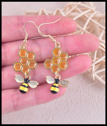 Yellow honeycomb and bee - Earrings - Gold - CZs - 1.5"