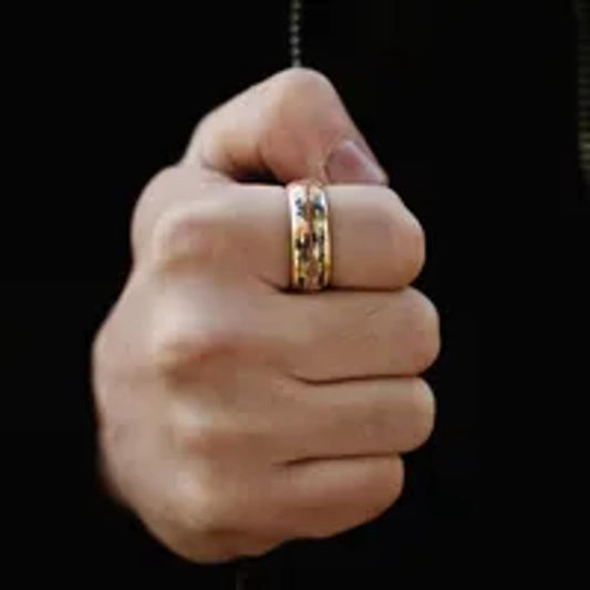 Gold and black luxury band - Ring - Gold - Size 12