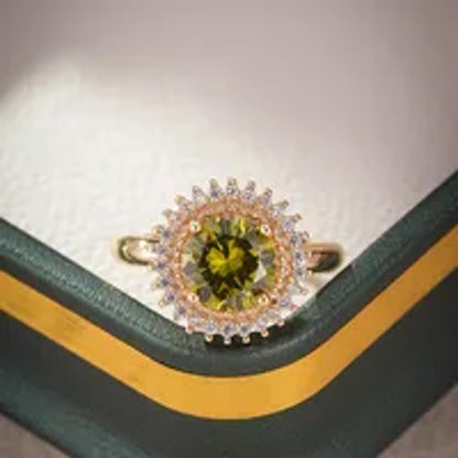 Olive green circle halo - Ring - Gold - CZs - Size 9